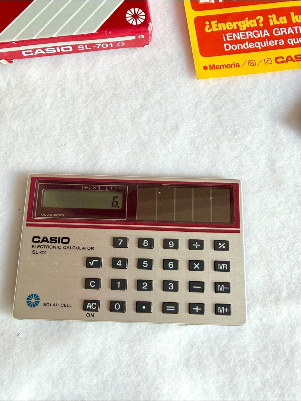 Vintage Casio SL-701 Solar Calculator w/ Box Case Manual slim, pocket size - Picture 3 of 8